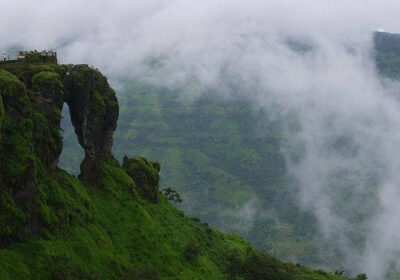 Discover-the-Magic-of-Mahabaleshwar-A-Nature-Lovers-Paradise