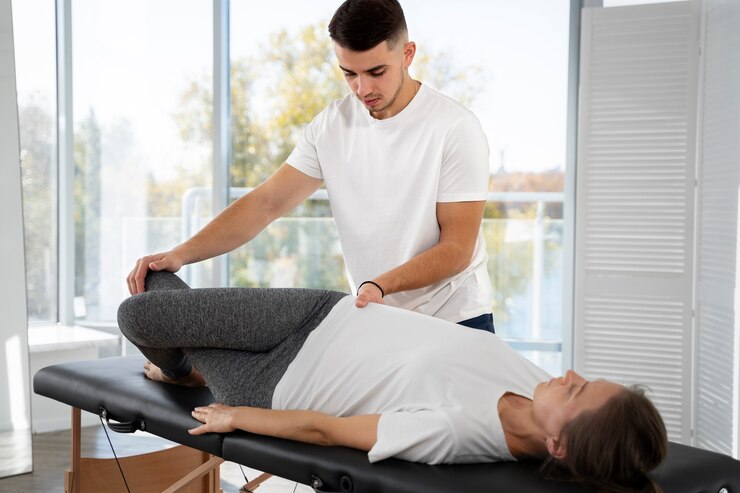 Spine Doctor in Calgary Offering Comprehensive Back Pain Solutions
