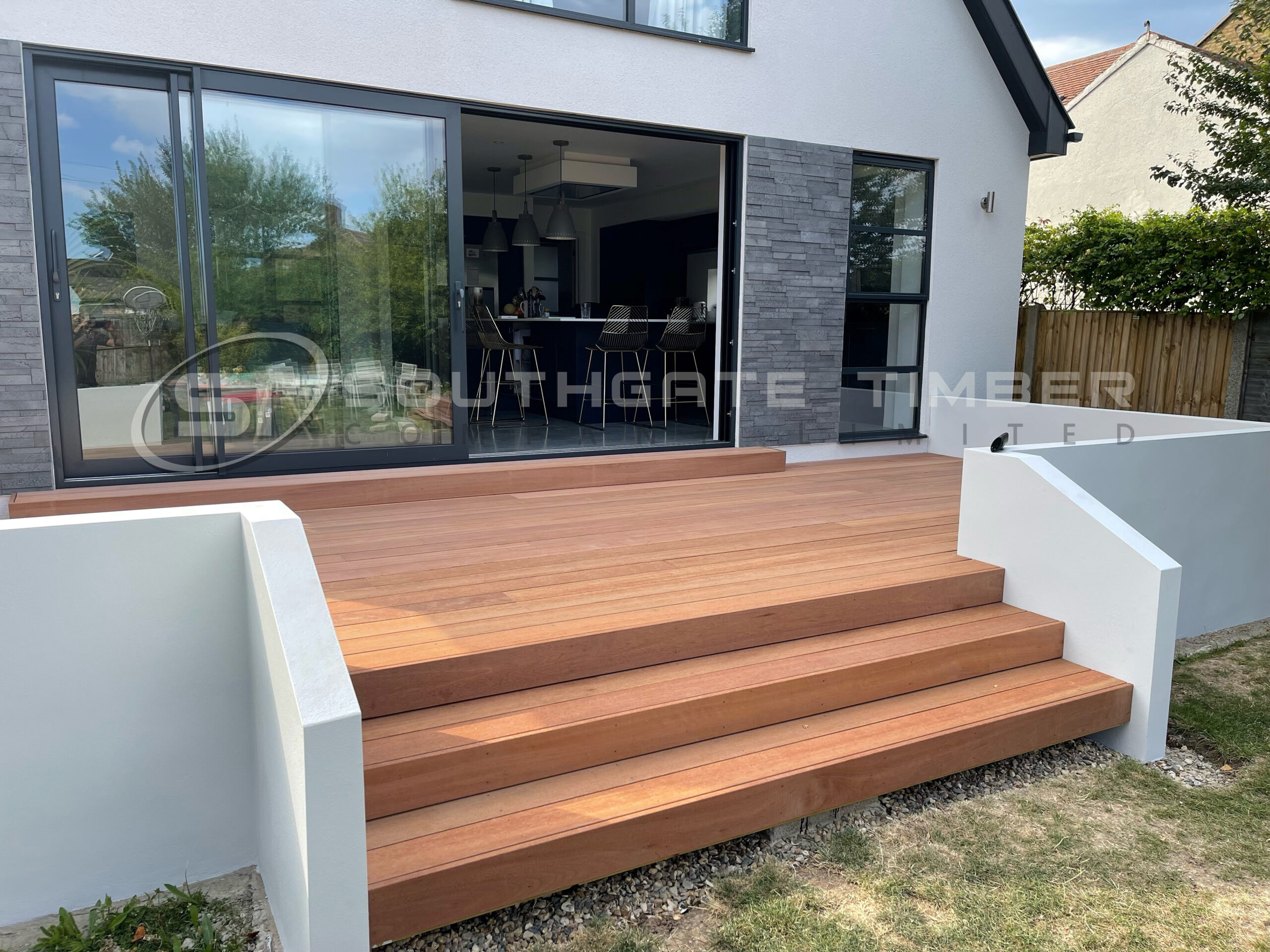 Buy Premium Decking Materials with Fast Delivery in the UK