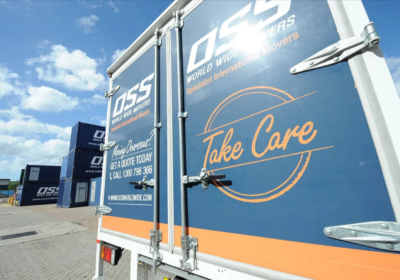 oss-word-wide-movers-branding-application-moving-vehicle-signage-webp-1500×1000-07-18-2025_10_21_AM