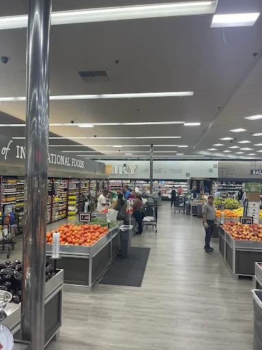 Grocery Stores Near You Offering Fresh Deals & Home Delivery