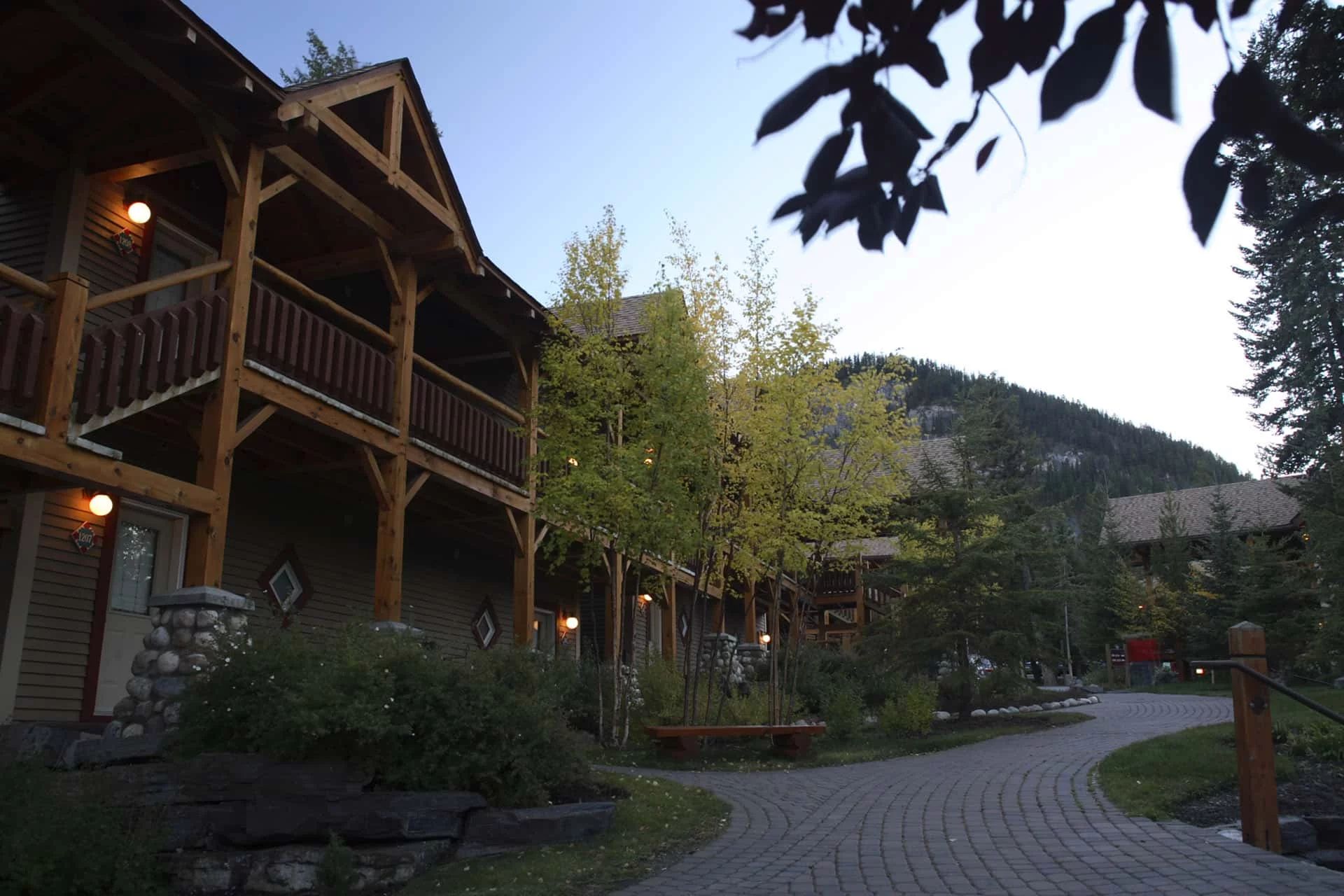 Best Banff Resorts in Alberta – Top Canada Getaway Deals