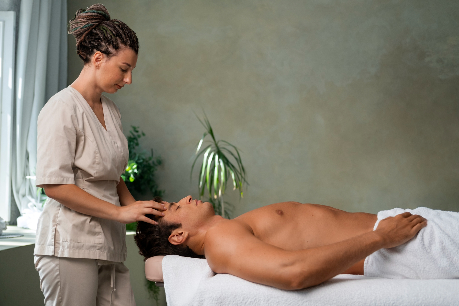 Exclusive Hotel Spa Massage Services in Lake Louise – Relax Now