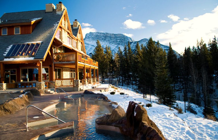 Best Banff Resorts in Alberta – Top Canada Getaway Deals