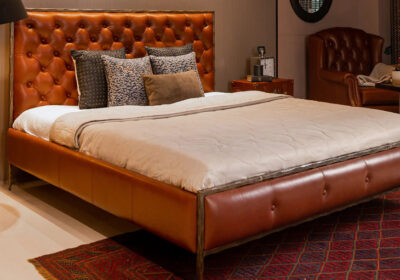 What-Is-a-Chesterfield-Leather-Bed-and-Why-Is-It-Popular