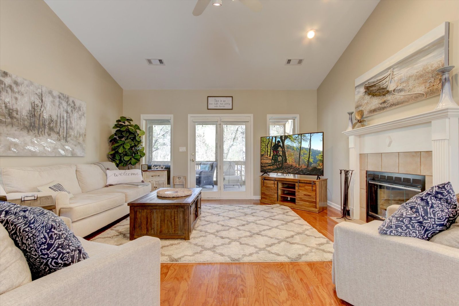 Lake Ouachita Family Resorts for an Unforgettable Arkansas Getaway